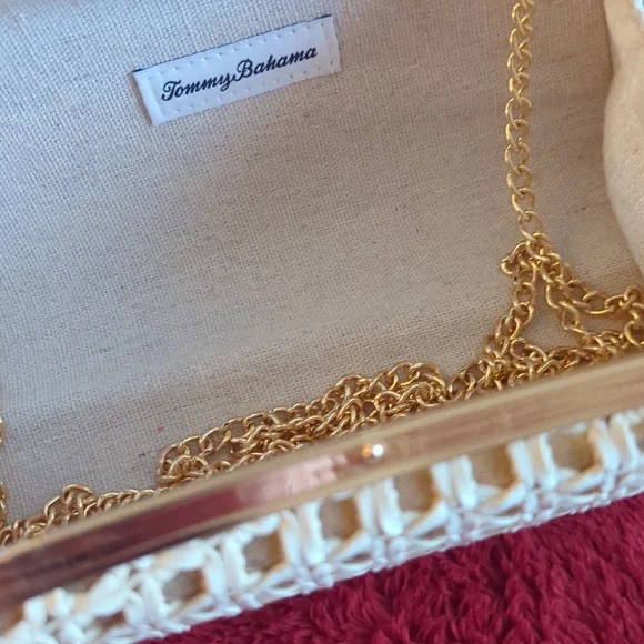 Tommy Bahama Elegant Cream Woven Handbag with Bamboo Handle - Picture 3 of 4